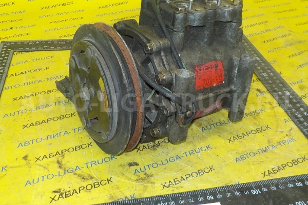 Компрессор кондиционера Mitsubishi Canter 4D33 Компрессор кондиционера 4D33 1996  MC140859