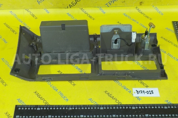 Консоль Isuzu Elf 4HF1 Консоль 4HF1 1996 8-97853-862-9 Консоль Isuzu Elf 4HF1 Консоль 4HF1 1996 8-97853-862-9
