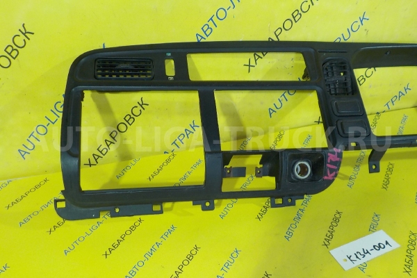 Консоль Mitsubishi Canter 4D36 Консоль 4D36 1995  MC140208