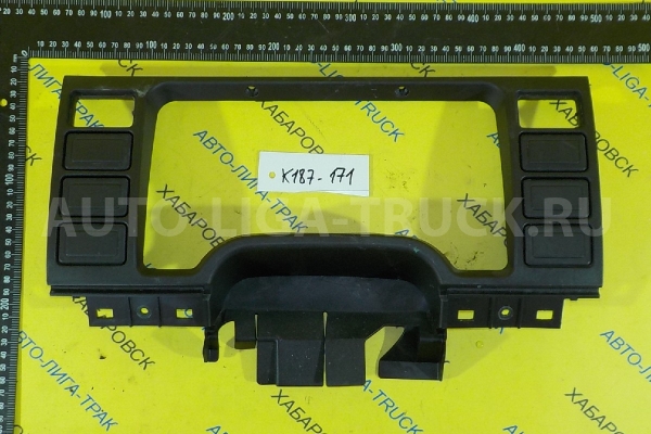 Консоль Mitsubishi Canter 4M40 Консоль 4M40   MK405104