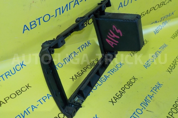 Консоль Nissan Atlas QD32 Консоль QD32 1999  68560-0T001