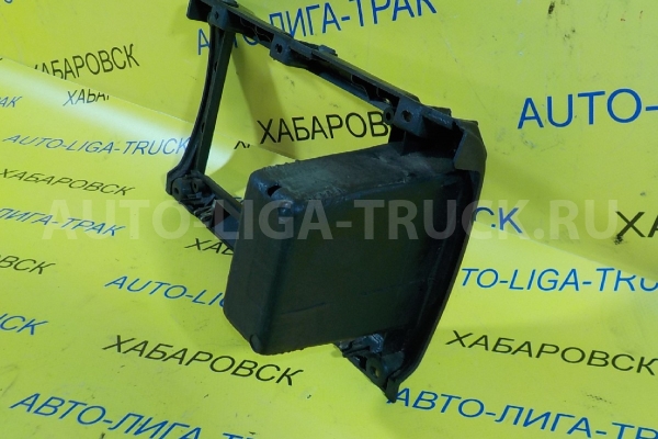 Консоль Nissan Atlas QD32 Консоль QD32 1999  68560-0T001