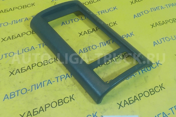 Консоль Nissan Atlas TD27 Консоль TD27 1999 68570-0T000 Консоль Nissan Atlas TD27 Консоль TD27 1999 68570-0T000