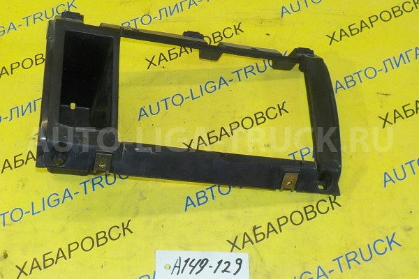 Консоль Nissan Atlas TD27 Консоль TD27 1993  68560-0T001