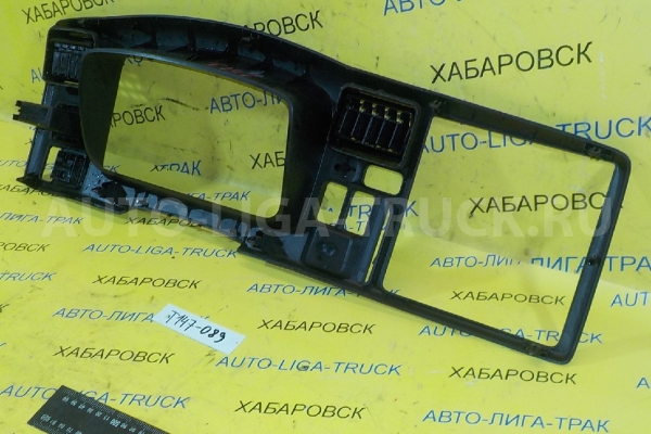 Консоль панели приборов Mazda Titan WL Консоль панели приборов WL 2002  W620-55-420A