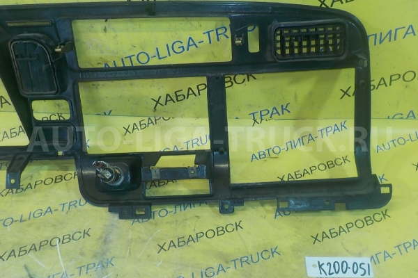 Консоль панели приборов Mitsubishi Canter 4D33 Консоль панели приборов 4D33 1999  MC140208