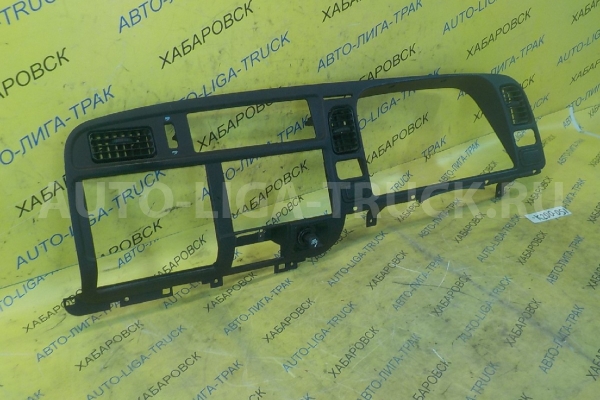 Консоль панели приборов Mitsubishi Canter 4D33 Консоль панели приборов 4D33 1999  MC140208