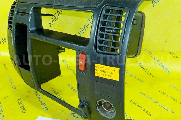 Консоль Toyota Dyna, Toyoace S05C Консоль S05C 2003  55405-37140