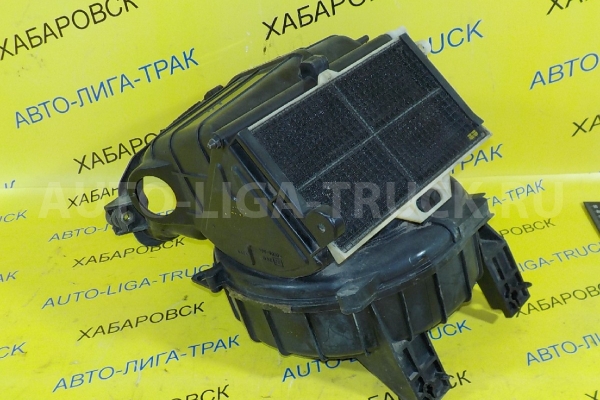 Корпус мотора печки Isuzu Elf 4HF1 Корпус мотора печки 4HF1 1994  8-97106-316-2