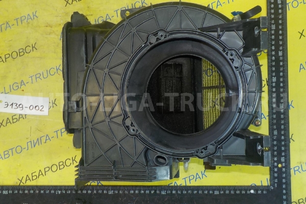 Корпус мотора печки Isuzu Elf 4JG2 Корпус мотора печки 4JG2 1993 8-97106-315-3 Корпус мотора печки Isuzu Elf 4JG2 Корпус мотора печки 4JG2 1993 8-97106-315-3