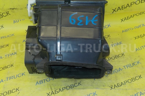 Корпус мотора печки Isuzu Elf 4JG2 Корпус мотора печки 4JG2 1993  8-97106-315-3