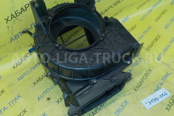 Корпус мотора печки Isuzu Elf 4JG2 Корпус мотора печки 4JG2 1993  8-97106-315-3