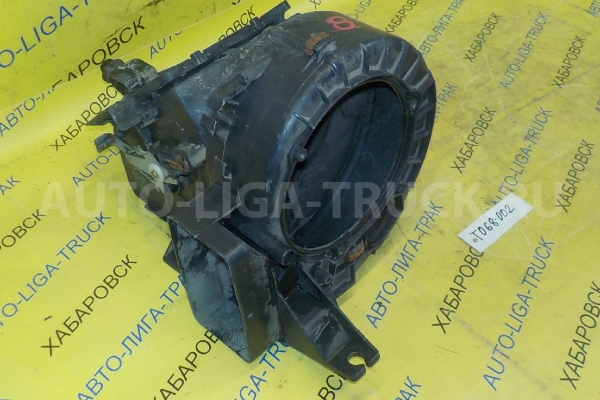 Корпус мотора печки Mazda Titan VS Корпус мотора печки VS 1997  W202-61-140