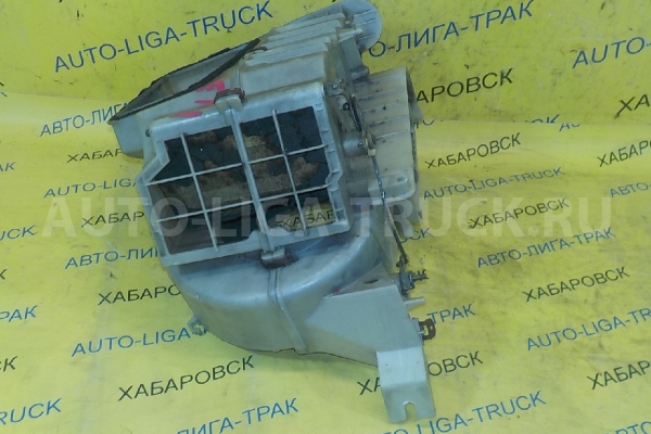 Корпус мотора печки Mitsubishi Canter 4D35 Корпус мотора печки 4D35 1995  MC140022