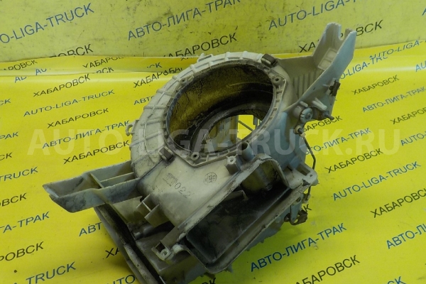 Корпус мотора печки Mitsubishi Canter 4D36 Корпус мотора печки 4D36 1996  MC140022