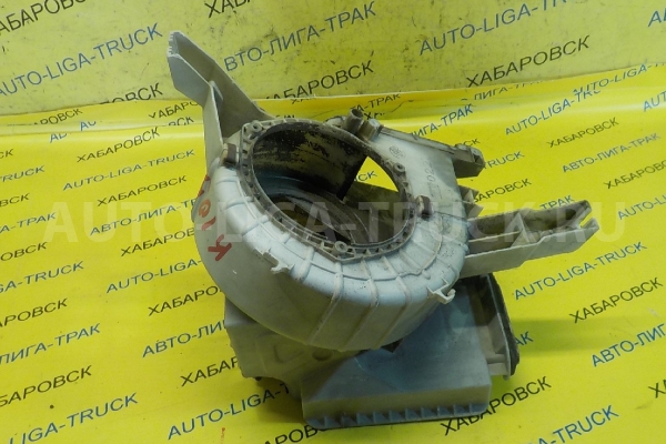 Корпус мотора печки Mitsubishi Canter 4D36 Корпус мотора печки 4D36 1996  MC140022