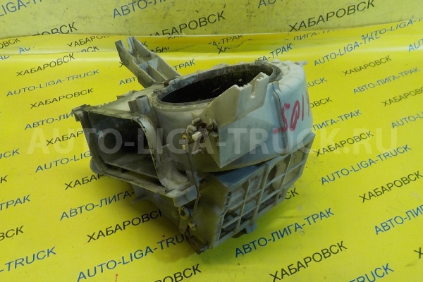 Корпус мотора печки Mitsubishi Canter 4D36 Корпус мотора печки 4D36 1996  MC140022