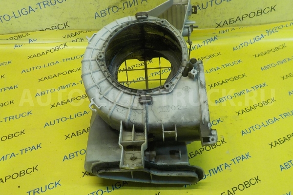 Корпус мотора печки Mitsubishi Canter 4D36 Корпус мотора печки 4D36 1996  MC140022