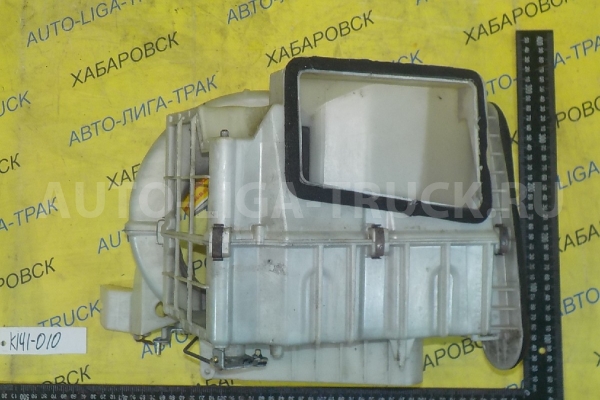 Корпус мотора печки Mitsubishi Canter 4M40 Корпус мотора печки 4M40 2001  MC140020