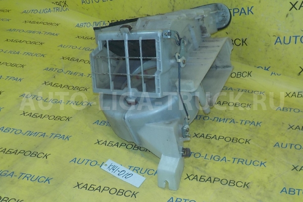 Корпус мотора печки Mitsubishi Canter 4M40 Корпус мотора печки 4M40 2001  MC140020