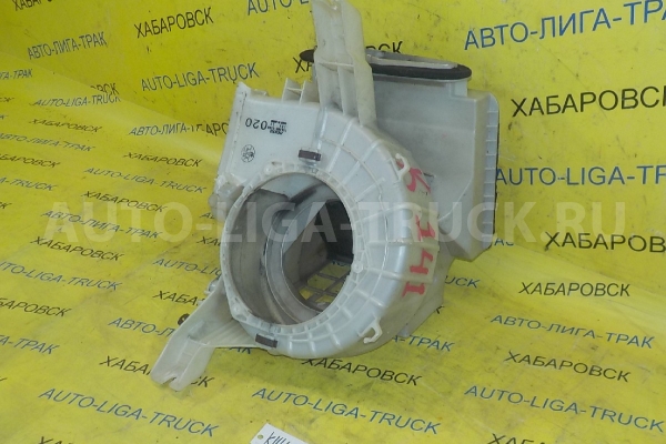 Корпус мотора печки Mitsubishi Canter 4M40 Корпус мотора печки 4M40 2001  MC140020