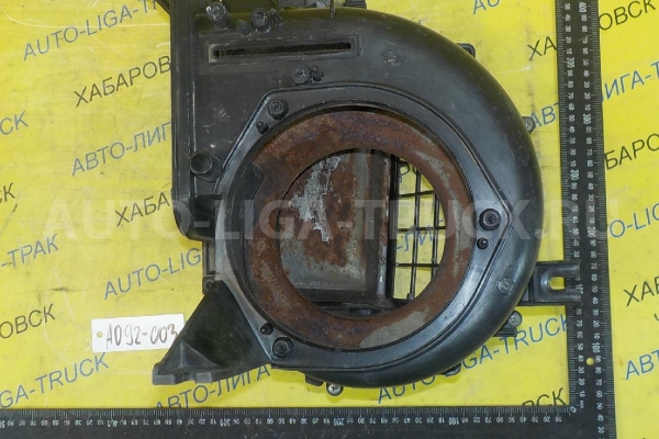 Корпус мотора печки Nissan Atlas TD25 Корпус мотора печки TD25 1996  27200-0T400