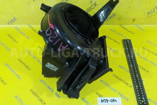 Корпус мотора печки Nissan Atlas TD27 Корпус мотора печки TD27 2001 27235-0T000 Корпус мотора печки Nissan Atlas TD27 Корпус мотора печки TD27 2001 27235-0T000