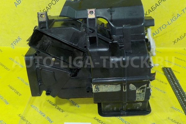 Корпус радиатора печки Isuzu Elf 4HF1 Корпус радиатора печки 4HF1 1995  8-97035-220-2