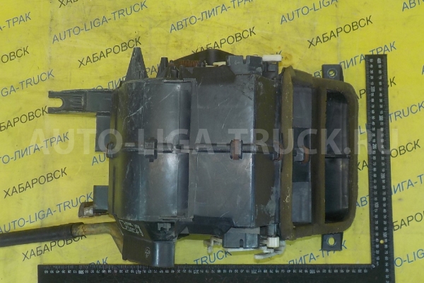Корпус радиатора печки Mazda Titan 4HF1 Корпус радиатора печки 4HF1 1998  W201-61-130