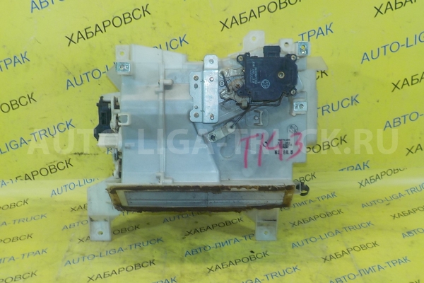 Корпус радиатора печки Mazda Titan 4HG1 Корпус радиатора печки 4HG1 2000  W620-61-130H