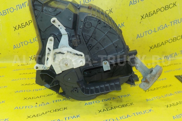 Корпус радиатора печки Mazda Titan TF Корпус радиатора печки TF 1996  W201-61-130