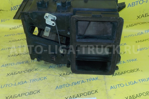 Корпус радиатора печки Nissan Atlas BD30 Корпус радиатора печки BD30 1992  27110-0T002