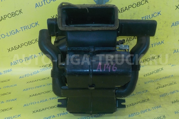 Корпус радиатора печки Nissan Atlas FD35 Корпус радиатора печки  1991  27110-T8004