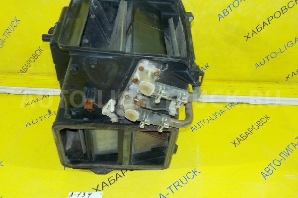 Корпус радиатора печки Nissan Atlas FD42 Корпус радиатора печки FD42 1994  27140-0C000