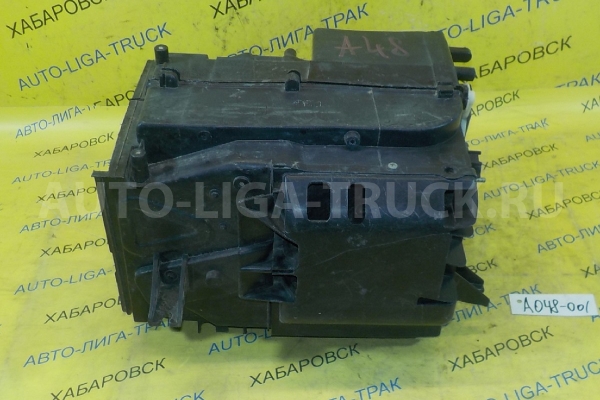 Корпус радиатора печки Nissan Atlas FD42 Корпус радиатора печки FD42 1994  27110-0T002