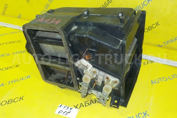 Корпус радиатора печки Nissan Atlas FD42 Корпус радиатора печки FD42 1994  27140-0C000