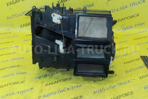 Корпус радиатора печки Nissan Atlas QD32 Корпус радиатора печки QD32 1999  27110-0T002