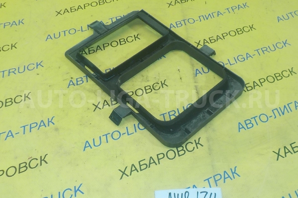 Корпус радиатора печки Nissan Atlas TD27 Корпус радиатора печки TD27 1999  27865-0T000