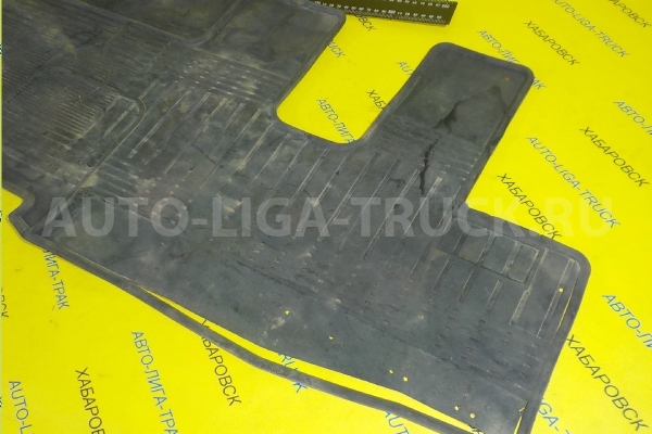 Коврик Nissan Atlas QD32 Коврик QD32 2001  G4910-DA100
