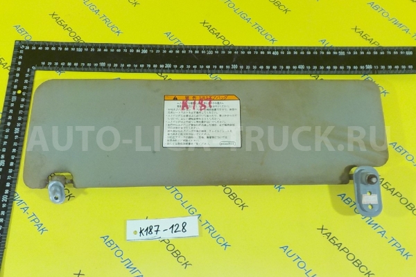 Козырек Mitsubishi Canter 4M40 Козырек 4M40 2003  MK405647
