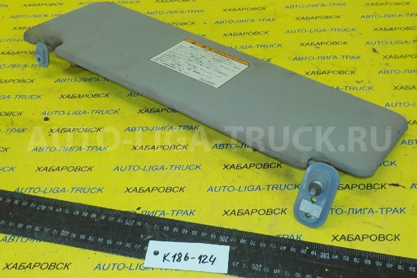 Козырек Mitsubishi Canter 4M40 Козырек 4M40 2003  MK405647