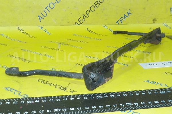 Крепление АКБ Крепление АКБ    MK452394