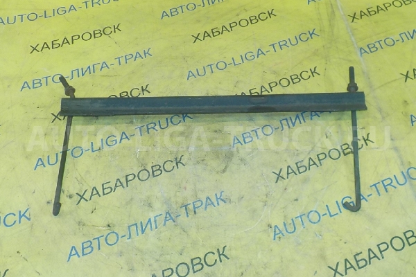 Крепление АКБ Nissan Atlas TD27 Крепление АКБ TD27 1996  24439-11T00