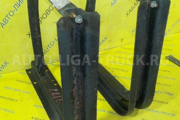 Крепление бака Isuzu Elf 4HF1 Крепление бака 4HF1 1996 8-94438-385-4 Крепление бака Isuzu Elf 4HF1 Крепление бака 4HF1 1996 8-94438-385-4
