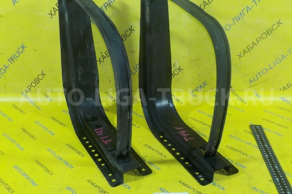Крепление бака Mazda Titan VS Крепление бака VS 1997  W201-42-750C