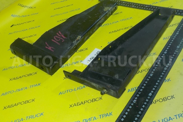 Крепление бака Mitsubishi Canter 4D35 Крепление бака 4D35 1996  MB390407