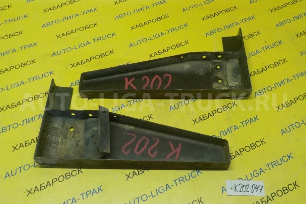 Крепление бака Mitsubishi Canter 4M51 Крепление бака 4M51 2001  MC123651