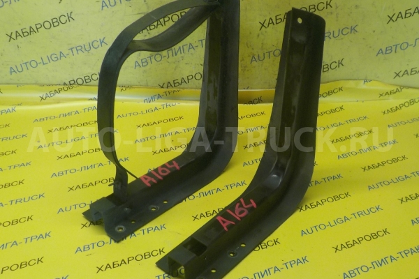 Крепление бака Nissan Atlas TD27 Крепление бака TD27 1991  17421-09T00