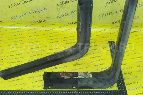 Крепление бака Nissan Atlas ED33 Крепление бака ED33 1988  17421-01T03