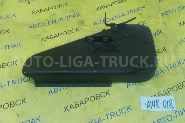 Крепление бака Nissan Atlas TD27 Крепление бака TD27 1999  17421-5T000